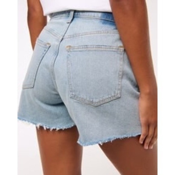 Abercrombie Fitch Curve Love 4" High Rise Mom Shorts Women's Size 22 - Picture 2 of 5